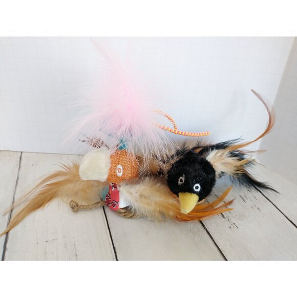 Cat Toys Set of 3 Plush Bird Catnip, Love Bird Silvervine-Catnip, Window Wobbler - Picture 13 of 14